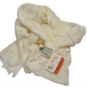 New Vintage Square Cream Knit Scarf 100% New Wool Hand Framed Great Britain